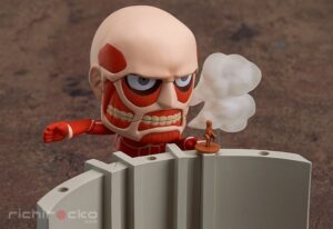Figura Nendoroid Attack on Titan Shingeki no Kyojin Colossal Titan Attack Playset Tienda Figuras Anime Chile Santiago