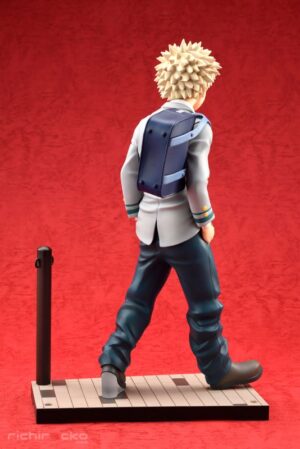 Figura KoneColle My Hero Academia Katsuki Bakugo School Uniform Ver. 1/8 Tienda Figuras Anime Chile Santiago
