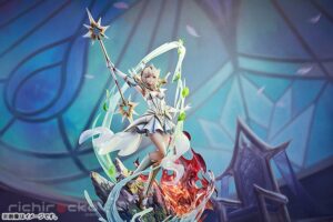 Figura League of Legends Elementalist Lux 1/7 Tienda Figuras Anime Chile Santiago