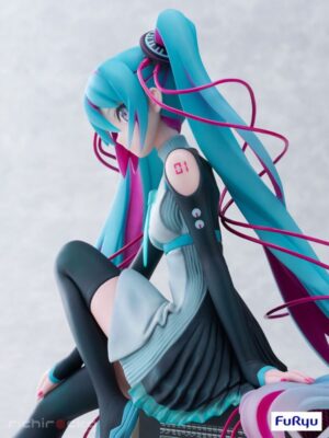 Hatsune Mikux MTV 1/7 FURYU Vocaloid Tienda Figuras Anime Chile