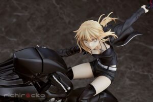 Saber/Altria Pendragon [Alter] & Cuirassier Noir 1/8 Fate/Grand Order Good Smile Company Tienda Figuras Anime Chile