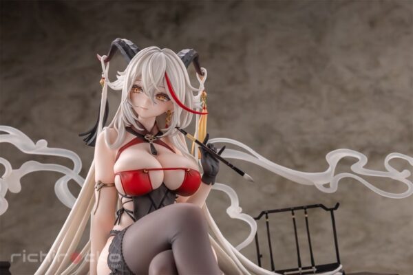 Figura Agir Golden Dragon Among Auspicious Clouds Ver. 1/6 Azur Lane AniGame Tienda Figuras Anime Chile