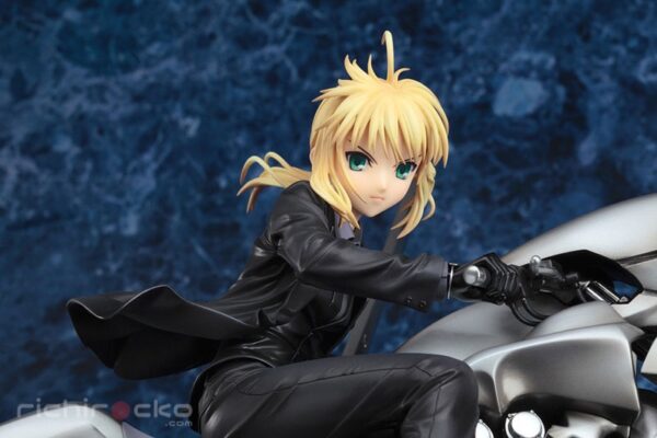 Figura Saber Motored Cuirassier 1/8 Fate/Zero Good Smile Company Tienda Figuras Anime Chile