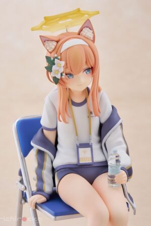 Figura Mari (Sportswear) Memorial Lobby Ver. 1/7 Blue Archive Plum Tienda Figuras Anime Chile