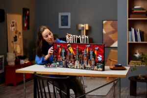 Image 5 Comprar tiendalego Chile LEGO ART Original Oficial Gotham City™ de Batman: La Serie Animada 76271