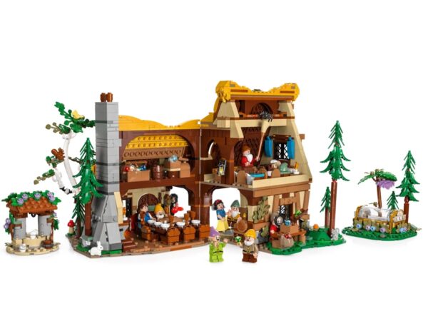 Comprar tiendalego Chile LEGO DISNEY Cabaña de Blancanieves y los Siete Enanitos 43242