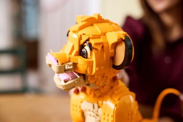 Comprar tiendalego Chile LEGO DISNEY El Rey León: Simba Joven 43247