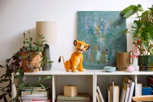 Comprar tiendalego Chile LEGO DISNEY El Rey León: Simba Joven 43247